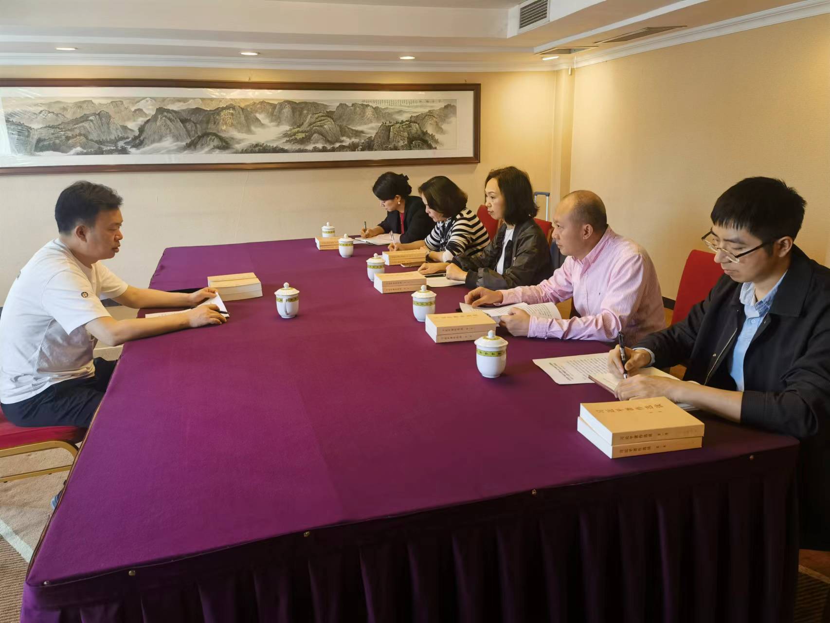 局關工處黨支部“三項舉措” 扎實推進主題教育